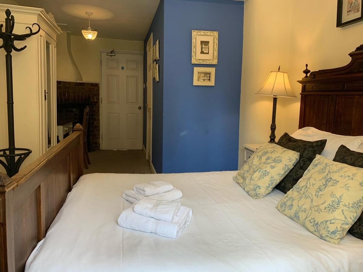 Gothic House Bed & Breakfast East Grinstead Dış mekan fotoğraf