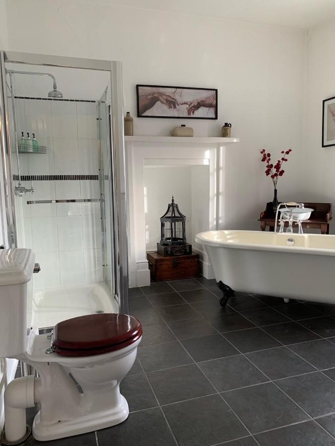 Gothic House Bed & Breakfast East Grinstead Dış mekan fotoğraf