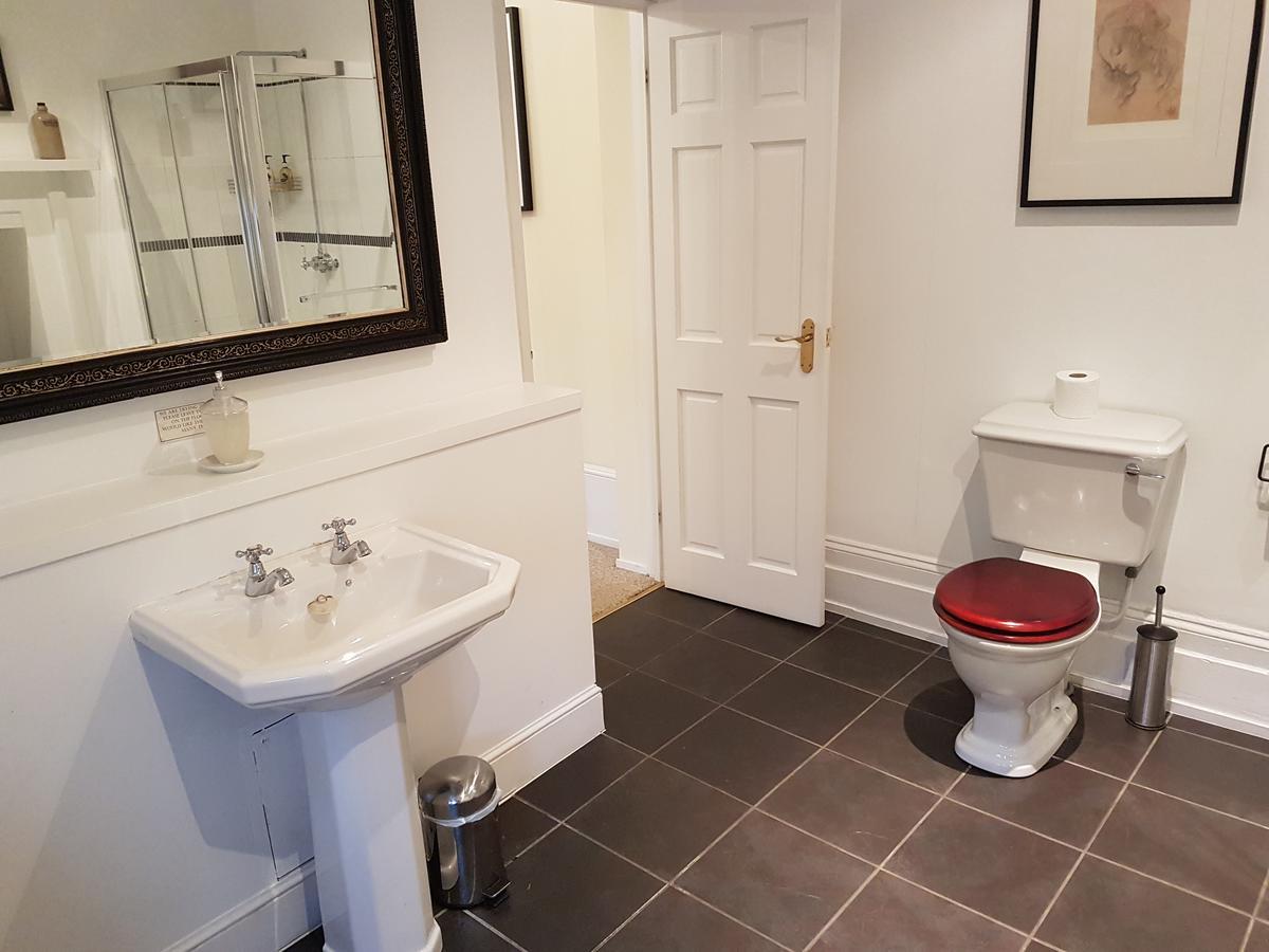 Gothic House Bed & Breakfast East Grinstead Dış mekan fotoğraf