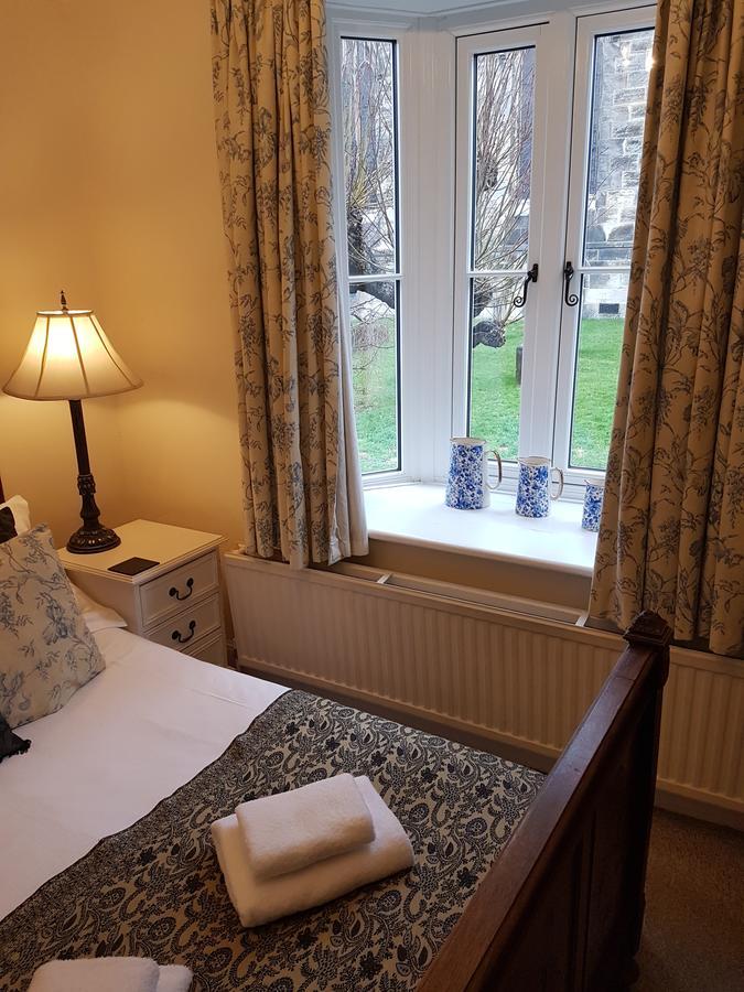 Gothic House Bed & Breakfast East Grinstead Dış mekan fotoğraf