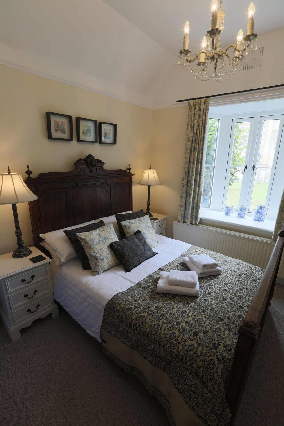 Gothic House Bed & Breakfast East Grinstead Dış mekan fotoğraf
